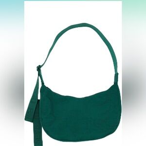 Baggu medium crescent crossbody bag NWOT cypress green